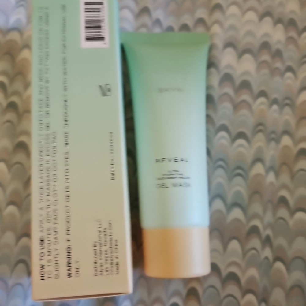 TYNT Beauty Revael Hydrating Spa Wayer Gel Mask Cucumber/Melon 2.55 oz/7.5ml - Picture 4 of 6